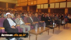 بمناسبت هفته دفاع مقدس مراسم شبی با افلاکیان در پردیس خواجه نصیر کرمان با حضور مهندس سیف الهی معاون استاندار کرمان و مسئولین استان برگزار شد