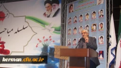 بمناسبت هفته دفاع مقدس مراسم شبی با افلاکیان در پردیس خواجه نصیر کرمان با حضور مهندس سیف الهی معاون استاندار کرمان و مسئولین استان برگزار شد