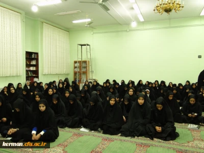 نشست صمیمی سرپرست و کارشناسان حوزه مدیریت امور پردیس های استان کرمان 

با دانشجویان پردیس شهید باهنر و خواجه نصیر کرمان