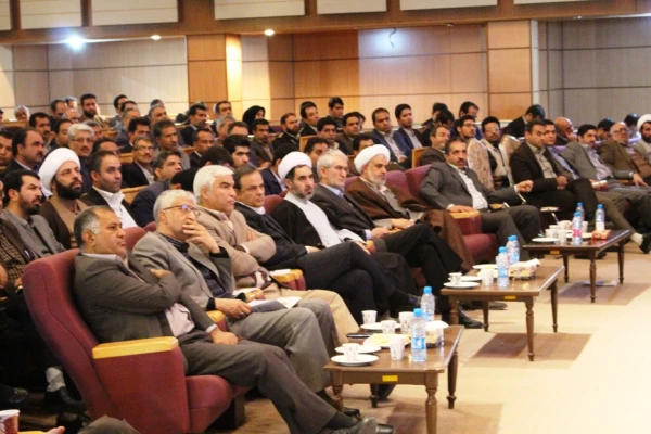 همایش حقوق شهروندی با حضور حجت الاسلام انصاری در دانشگاه فرهنگیان