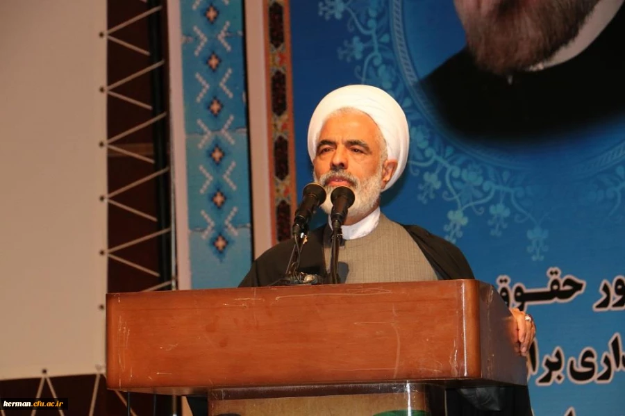 همایش حقوق شهروندی با حضور حجت الاسلام انصاری در دانشگاه فرهنگیان