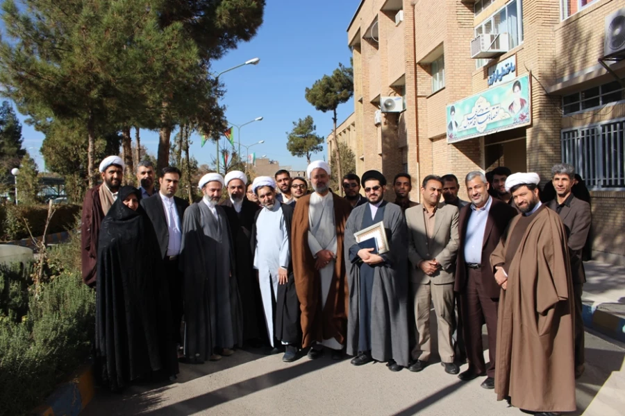 مراسم تکریم و معارفه مسئول نهاد نمایندگی مقام معظم رهبری در دانشگاه فرهنگیان استان کرمان برگزار شد.