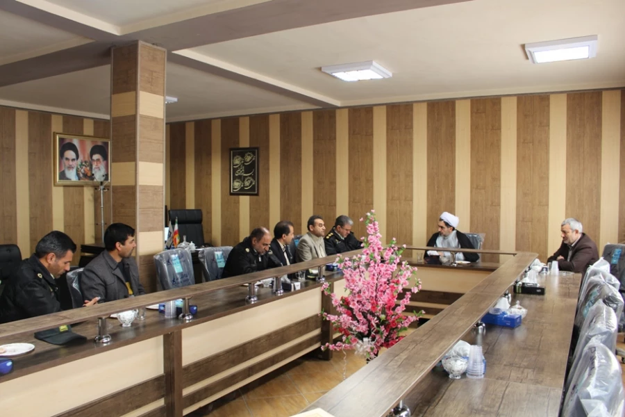 وجه تمایز دانشگاه فرهنگیان و سایر دانشگاه ها مسائل تربیتی و مهارت می باشد.