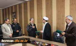 وجه تمایز دانشگاه فرهنگیان و سایر دانشگاه ها مسائل تربیتی و مهارت می باشد.