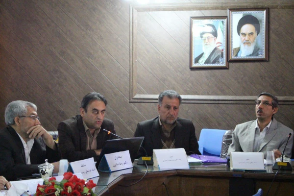 اولین جلسه کرسی نظریه پردازی(کرسی ترویجی عرضه و نقد ایده علمی) با مجوز سازمان بسیج اساتید در دانشگاه فرهنگیان کرمان برگزار شد