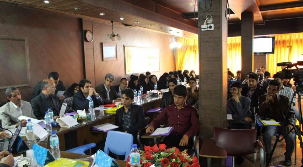 اولین جلسه کرسی نظریه پردازی(کرسی ترویجی عرضه و نقد ایده علمی) با مجوز سازمان بسیج اساتید در دانشگاه فرهنگیان کرمان برگزار شد