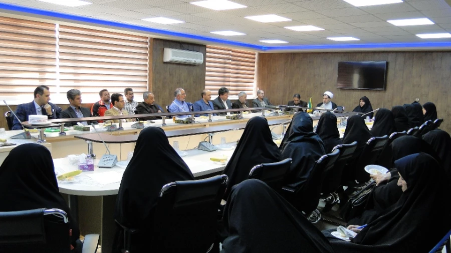 جلسه اداری آغازین سال 1396 کارکنان مدیریت و پردیس های استان کرمان