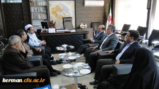 دیدارنوروزی ریاست محترم دانشگاه فرهنگیان  استان  

با مدیر کل آموزش و پرورش استان کرمان
