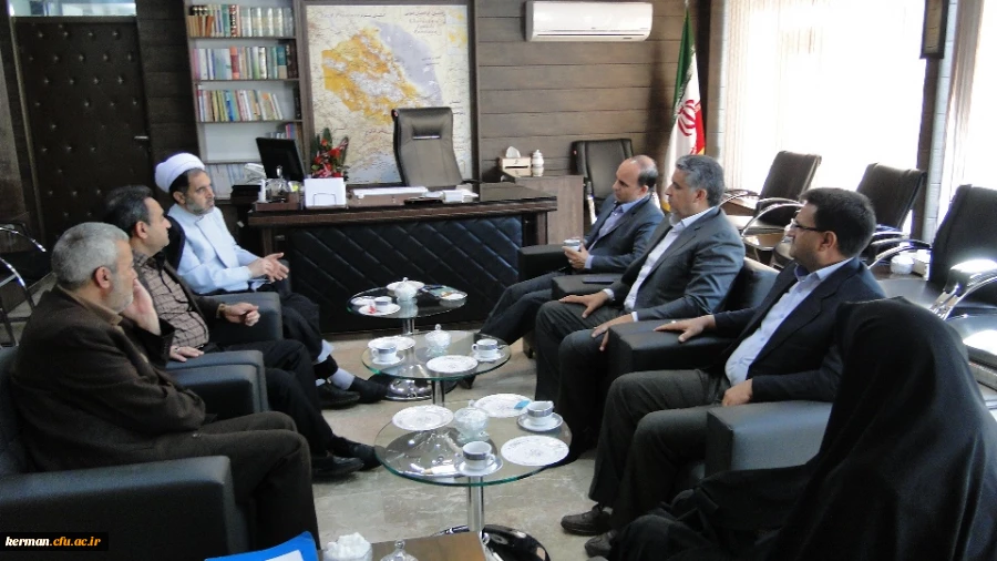 دیدارنوروزی ریاست محترم دانشگاه فرهنگیان  استان  با مدیر کل آموزش و پرورش استان کرمان