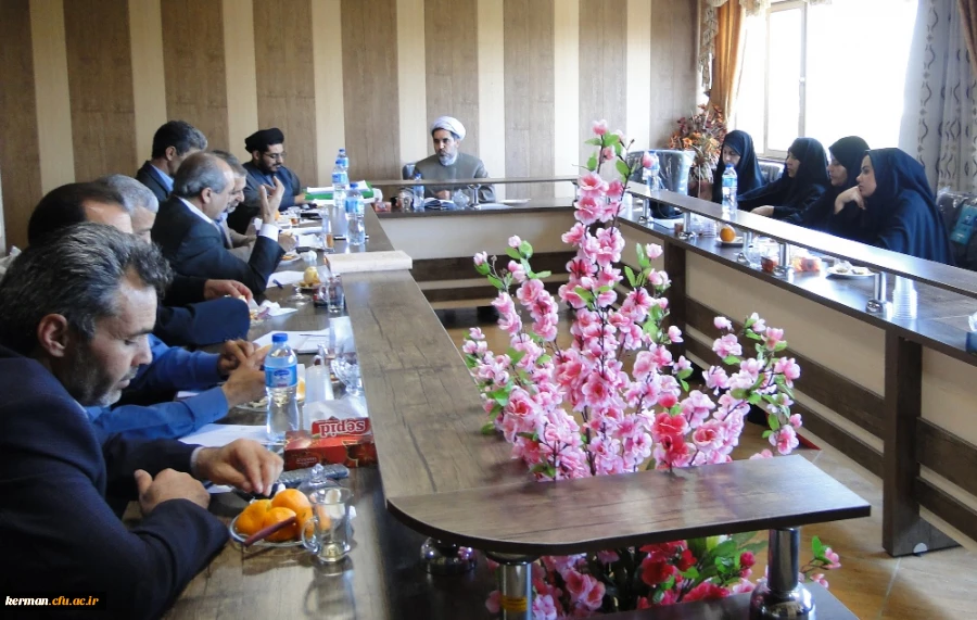 برگزاری  شورای دانشجویی و فرهنگی - اجتماعی