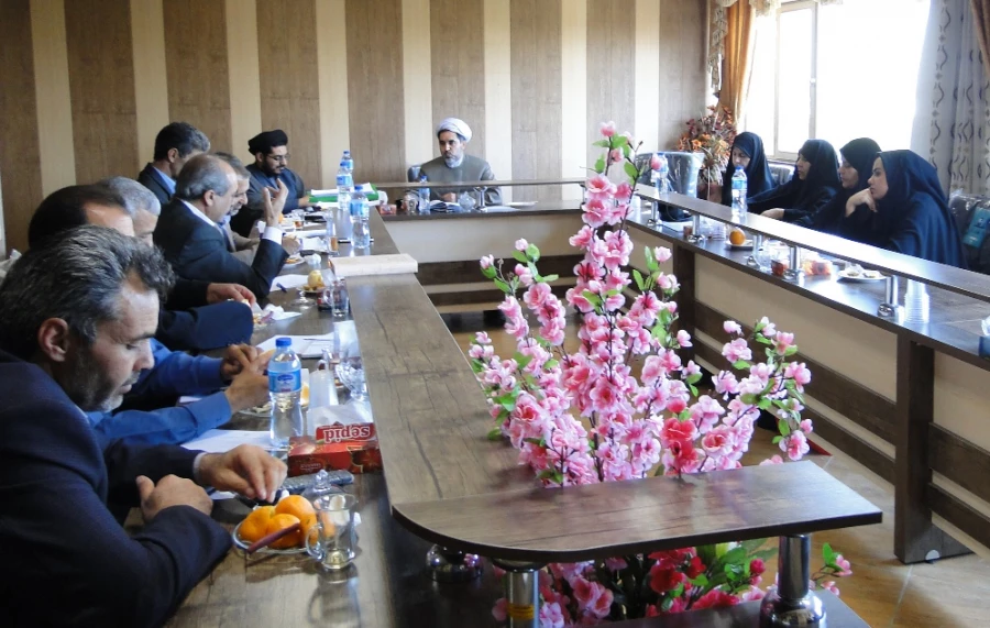 برگزاری همزمان شورای دانشجویی و فرهنگی - اجتماعی