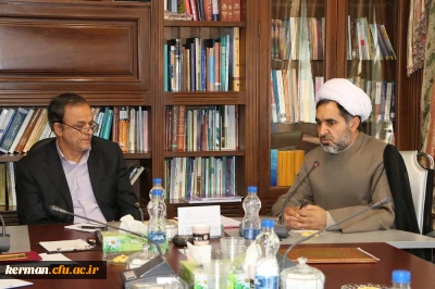 مهندس رزم حسینی استاندار کرمان:
با ارائه طرح های جدید در هیأت امناء دانشگاه، آمادگی داریم به سمت طرح های نوگرایانه حرکت کرده تا ظرفیت های جدیدی برای معلمان فراهم شود.