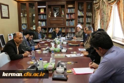 جلسه کمیته استانی هیأت امناء دانشگاه فرهنگیان در دفتر مهندس رزم حسینی استاندار کرمان