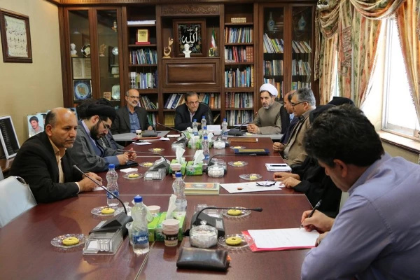جلسه کمیته استانی هیأت امناء دانشگاه فرهنگیان در دفتر مهندس رزم حسینی استاندار کرمان