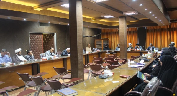 نشست هم اندیشی اساتید