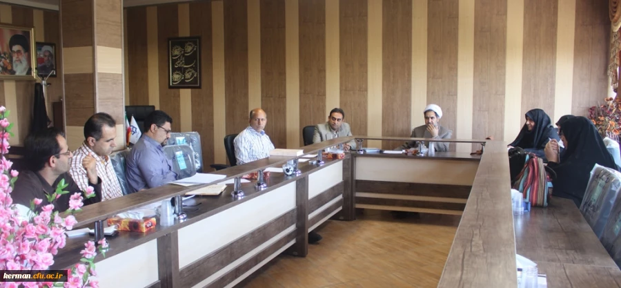 برگزاری همزمان شوراهای آموزشی و پژوهشی