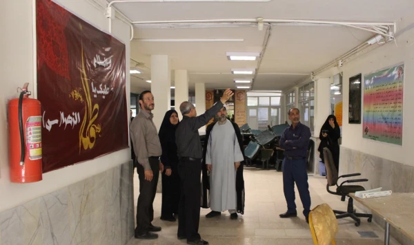 بازدید دکتر توان و همراهان از پردیس شهید باهنر