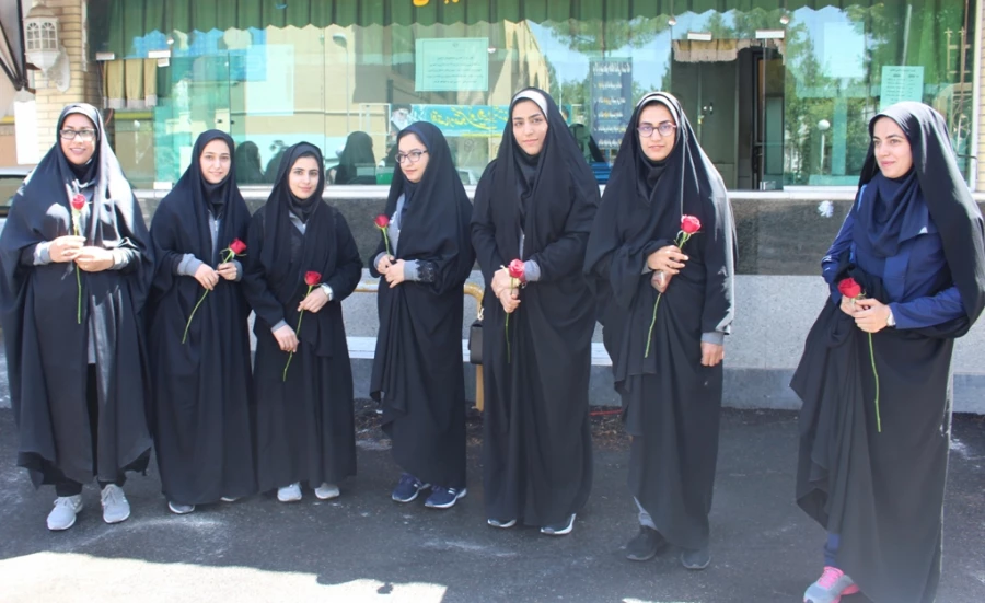 استقبال از دانشجویان قهرمان