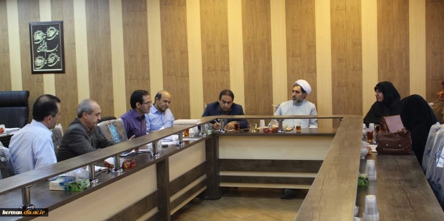 کمیته استانی انتخاب کارمند نمونه