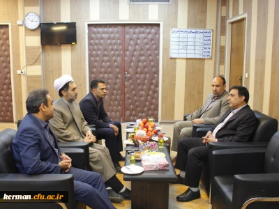 حضور مهندس اسدی کرم (دبیر مجمع نمایندگان استان و نماینده مردم شهربابک در مجلس شورای اسلامی) در دانشگاه فرهنگیان استان کرمان