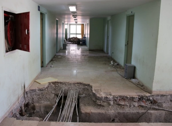 ادامه روند بازسازی و تعمیرات