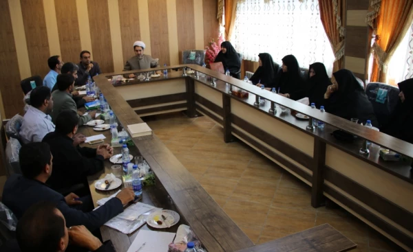 جلسه سرپرستان شبانه روزی پردیس ها با ریاست دانشگاه