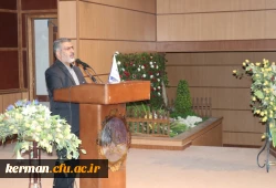 آقای ماجدی نیا مسئول حراست دانشگاه در جلسه توجیهی دانشجویان ورودی 96