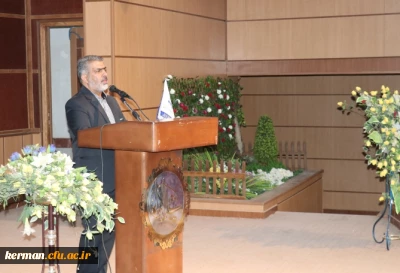 آقای ماجدی نیا مسئول حراست دانشگاه در جلسه توجیهی دانشجویان ورودی 96 دانشگاه فرهنگیان استان کرمان:
شهدا باعث انسجام ملی هستند و وظیفه ما توجه به سیره و وصایای شهداست.