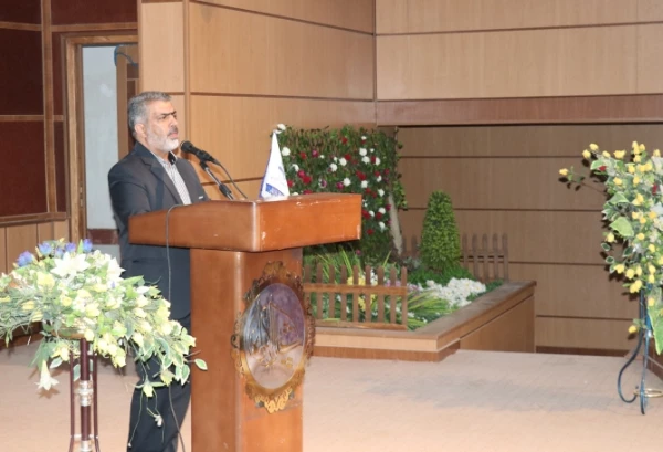 آقای ماجدی نیا مسئول حراست دانشگاه در جلسه توجیهی دانشجویان ورودی 96