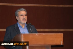 آقای ماجدی نیا مسئول حراست دانشگاه در جلسه توجیهی دانشجویان ورودی 96