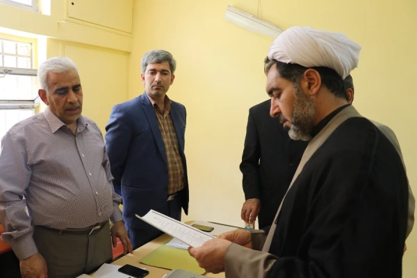 بازدید دکتر توان  از مراحل مصاحبه استخدام پیمانی آموزش و پرورش