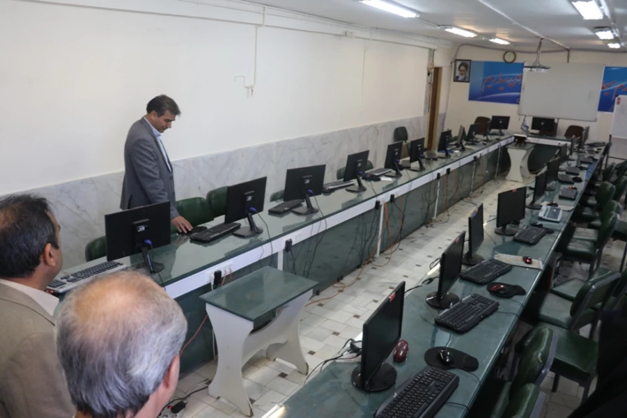 حضور مهندس نیک محمدی در دانشگاه