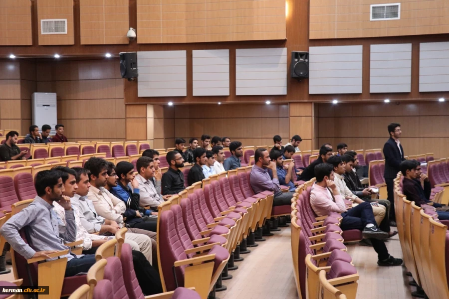 جلسه پرسش و پاسخ دانشجویی پردیس خواجه نصیر