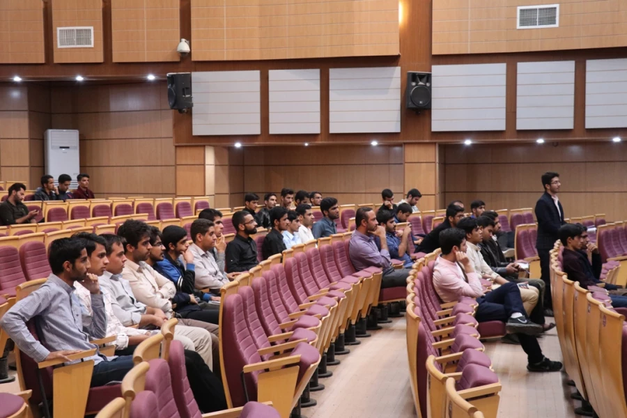 جلسه پرسش و پاسخ دانشجویی پردیس خواجه نصیر