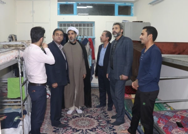 بازدید دکتر توان و همراهان از سراهای دانشجویی پردیس خواجه نصیر