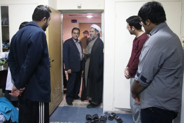 بازدید دکتر توان و همراهان از سراهای دانشجویی پردیس خواجه نصیر