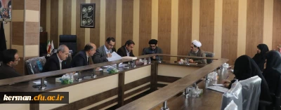 در شورای مدیریت امور پردیس های دانشگاه فرهنگیان استان کرمان مصوب گردید: غیبت های دانشجویانی که در پیاده روی اربعین حسینی شرکت داشته اند بر اساس دستورالعمل سازمان مرکزی دانشگاه اقدام گردد.