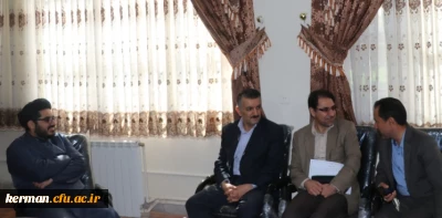 علاءالدین کیا مدیر کل امور فرهنگی دانشگاه فرهنگیان و همراهان با حضور در دفتر حجت الاسلام قنادزاده مسئول نهاد مقام معظم رهبری در دانشگاه فرهنگیان استان کرمان با ایشان دیدار و گفتگو نمودند.