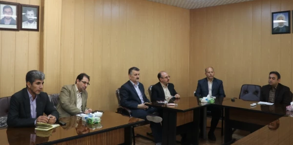 جلسه با حضور علاءالدین کیا در دفتر دکتر صابری 24 آبان