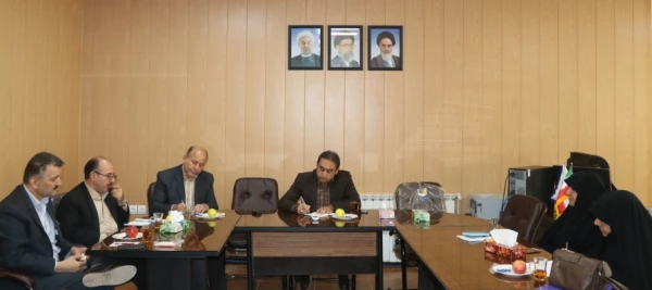 جلسه با حضور علاءالدین کیا در دفتر دکتر صابری 24 آبان