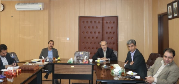 جلسه با حضور علاءالدین کیا در دفتر دکتر صابری 24 آبان