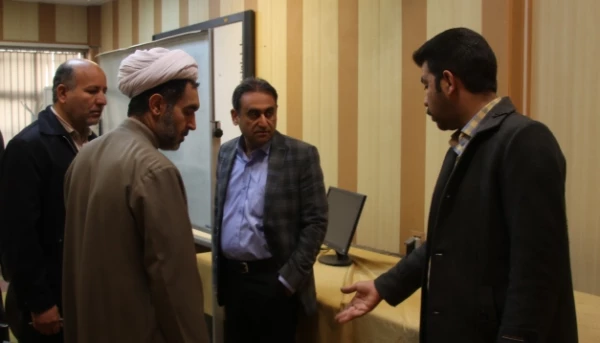 بازدید مدیریت امور پردیس های استان از آماده سازی سالن های کنفرانس، تکنولوژی و مهمانسرا جهت برگزاری مراسم کشوری هفته پژوهش – 14 آذرماه 96