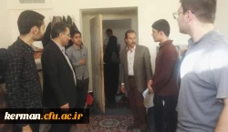 بازدید مشهدی رئیس اداره سراهای دانشجویی و همراهان از خوابگاه ها و سلف سرویس دانشگاه فرهنگیان استان کرمان