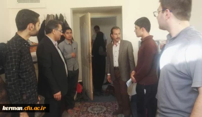 بازدید مشهدی رئیس اداره سراهای دانشجویی و همراهان از خوابگاه ها و سلف سرویس دانشگاه فرهنگیان استان کرمان 20 آذرماه 96