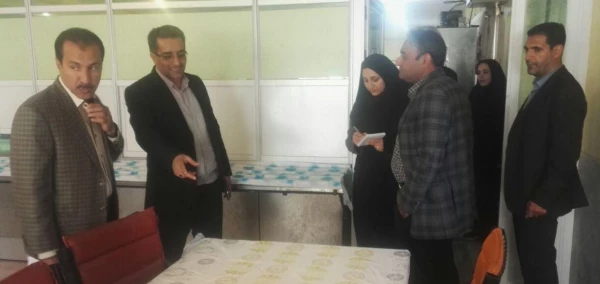 بازدید مشهدی رئیس اداره سراهای دانشجویی و همراهان از خوابگاه ها و سلف سرویس دانشگاه فرهنگیان استان کرمان