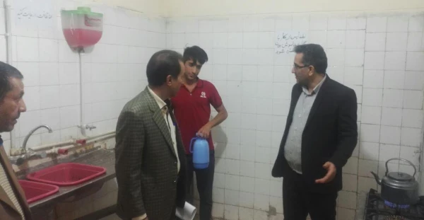 بازدید مشهدی رئیس اداره سراهای دانشجویی و همراهان از خوابگاه ها و سلف سرویس دانشگاه فرهنگیان استان کرمان