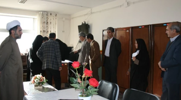 بازدید دکتر آقاخانی مدیر کل امور دانشجویی و همراهان از خوابگاه ها و سلف سرویس دانشگاه