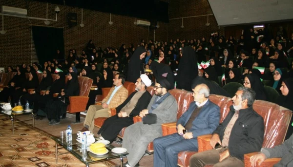 جشن میلاد پیامبر اکرم و امام صادق علیهم السلام و تقدیر از برترین های پردیس باهنر