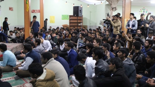 جشن میلاد پیامبر اکرم و امام صادق علیهم السلام در پردیس خواجه نصیرالدین طوسی