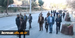 مراسم پیاده روی و تقدیم گل به ساحت مقدس شهدا به مناسبت دهه فجر